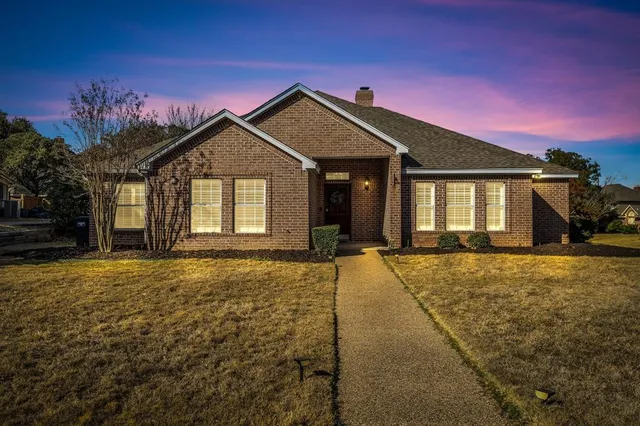 $375,000 | 7500 Caddo Court, Fort Worth, TX 76132