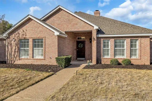 $375,000 | 7500 Caddo Court, Fort Worth, TX 76132
