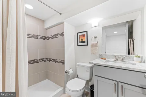 $499,999 | 731 South Linwood Avenue, Baltimore, MD 21224
