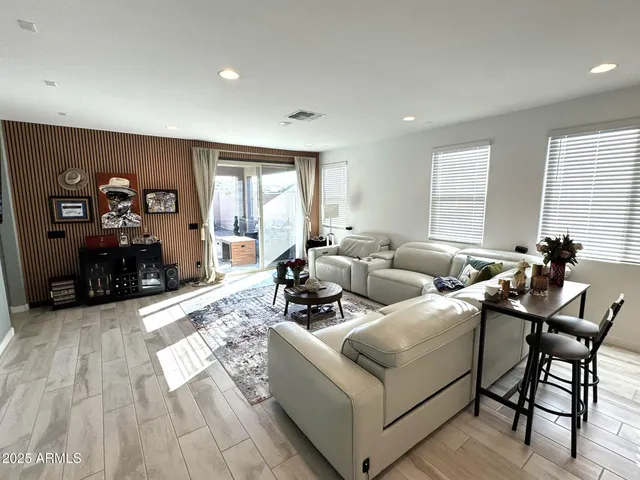 $4,995 | 4319 North 93rd Lane, Phoenix, AZ 85037
