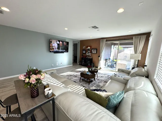 $4,995 | 4319 North 93rd Lane, Phoenix, AZ 85037