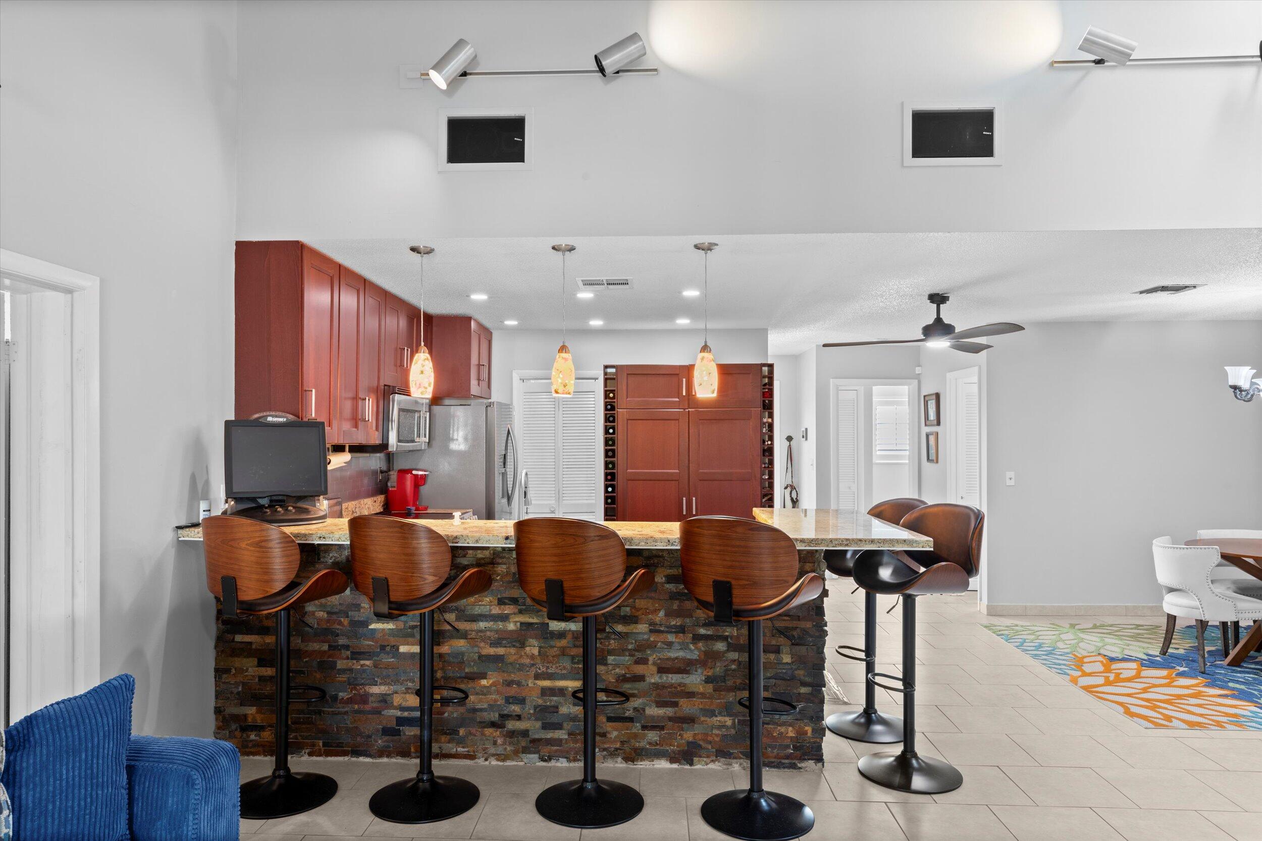 1421 12th Street Key West, FL 33040 - Photo 12 of 45 20-F00020