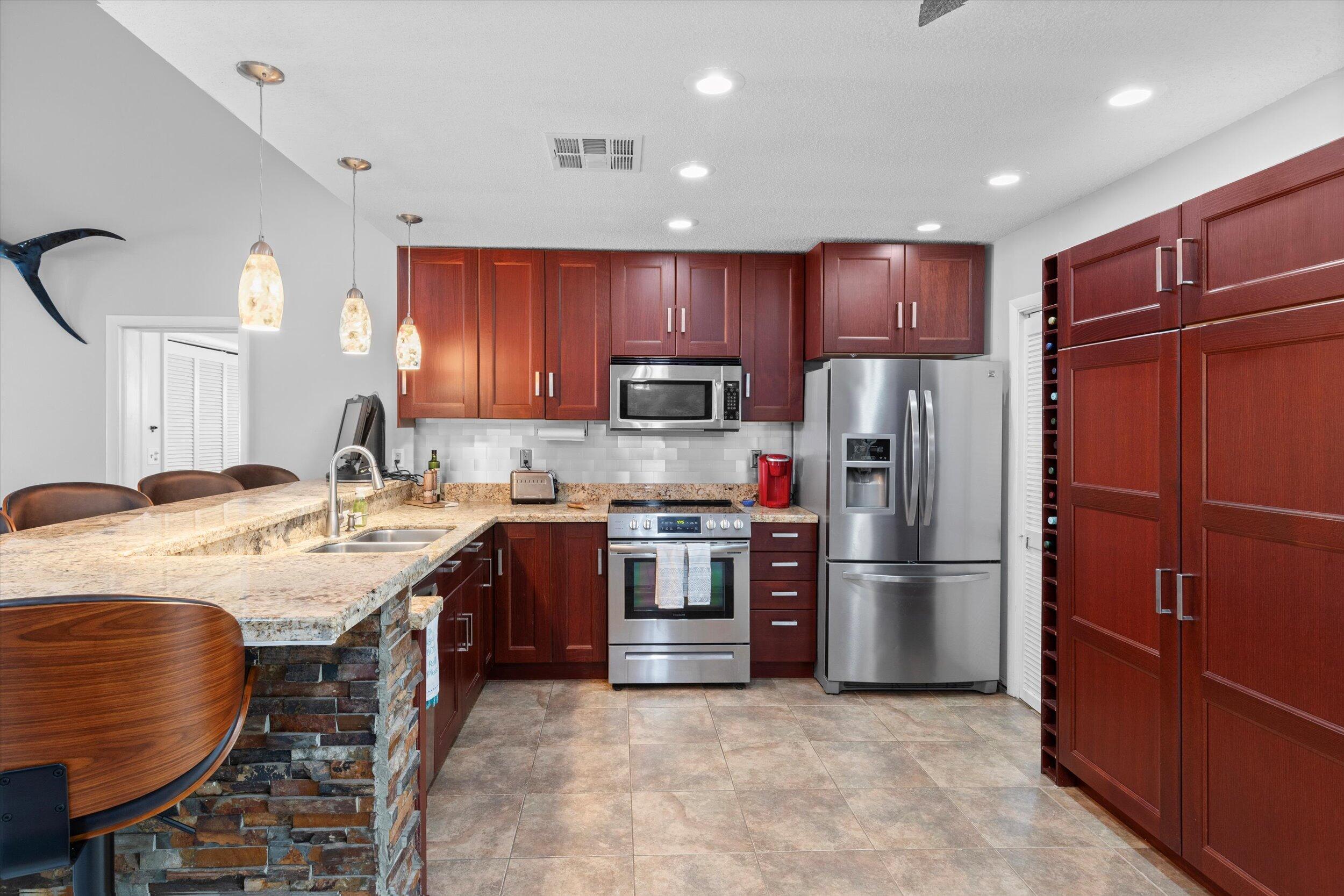 1421 12th Street Key West, FL 33040 - Photo 13 of 45 22-F00022