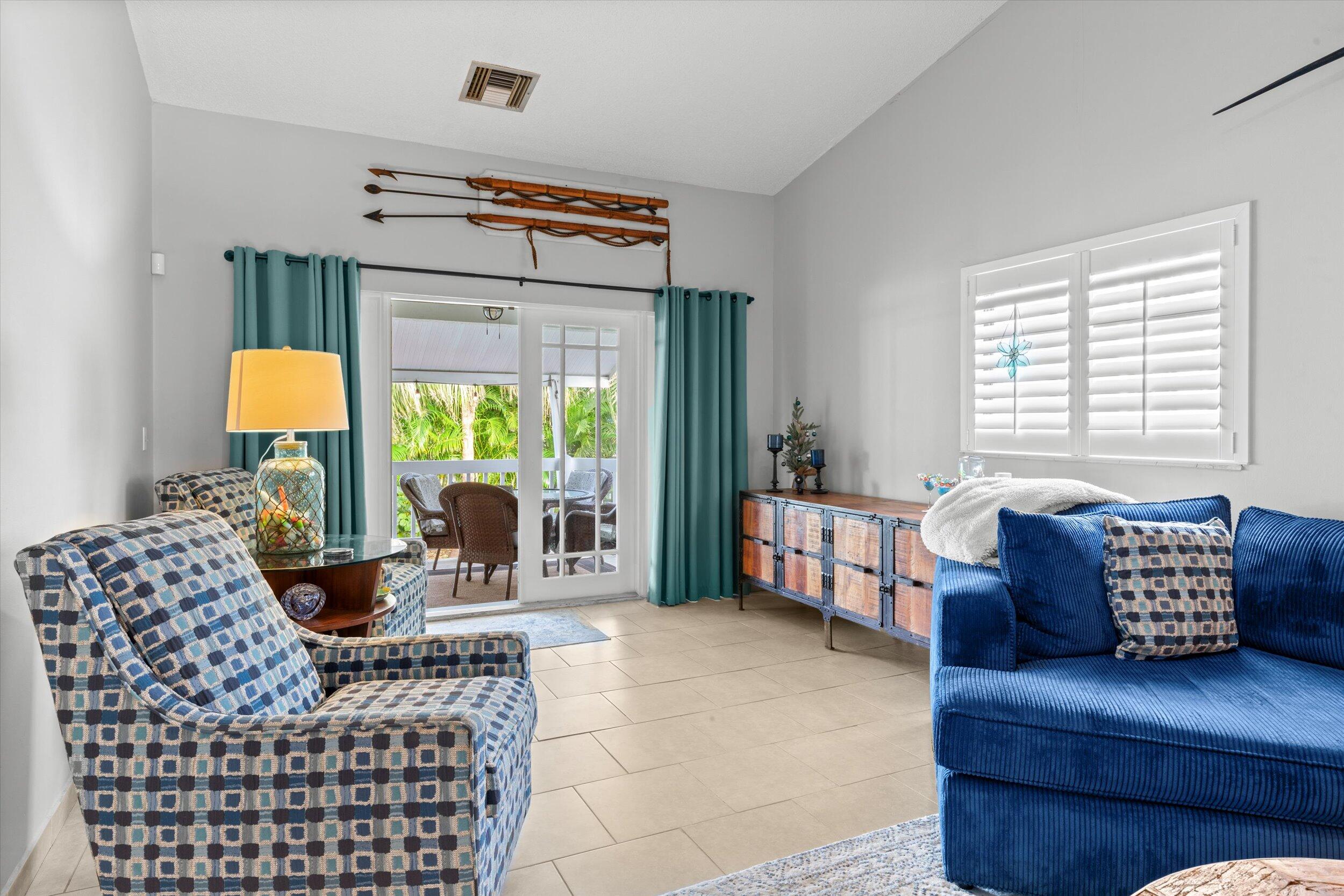 1421 12th Street Key West, FL 33040 - Photo 9 of 45 07-F00007
