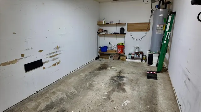 $279,900 | 4127 Hollow Oak Drive, Dallas, TX 75287