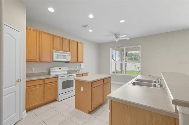 $379,500 | 18 Ullman Court, Palm Coast, FL 32164