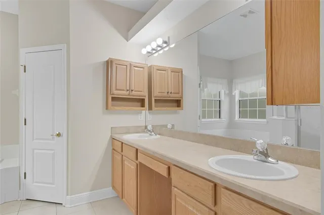 $379,500 | 18 Ullman Court, Palm Coast, FL 32164