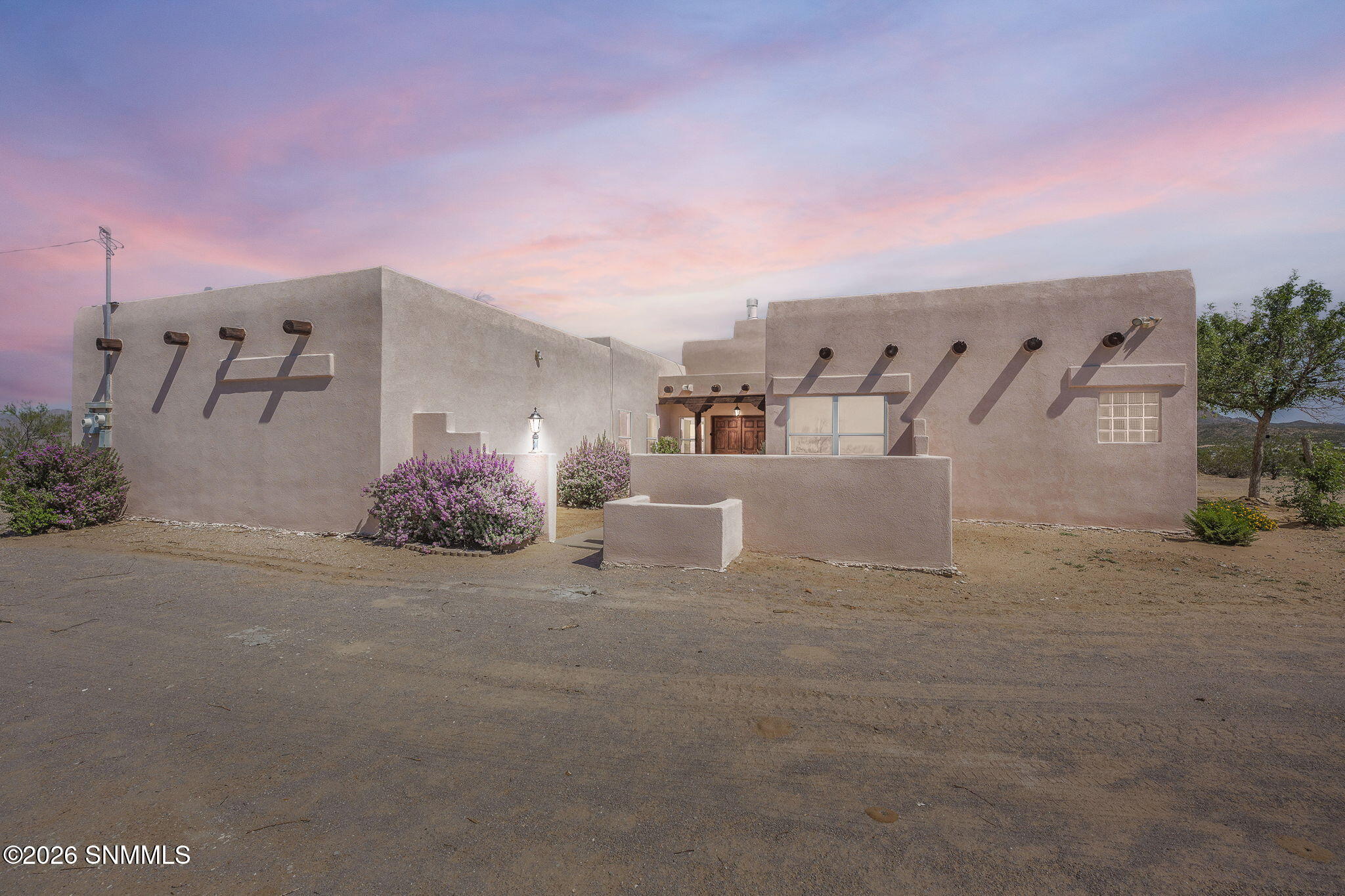 1900 Desert Ridge Rise Road Las Cruces, NM 88012 - Photo 1 of 70 53-web-or-mls-Snappin Homes (DesertRidge