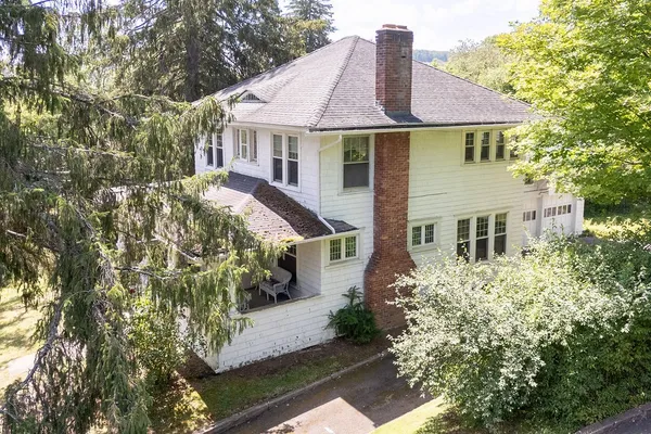 $215,000 | 15 Lake Street, Harpersfield, NY 12167