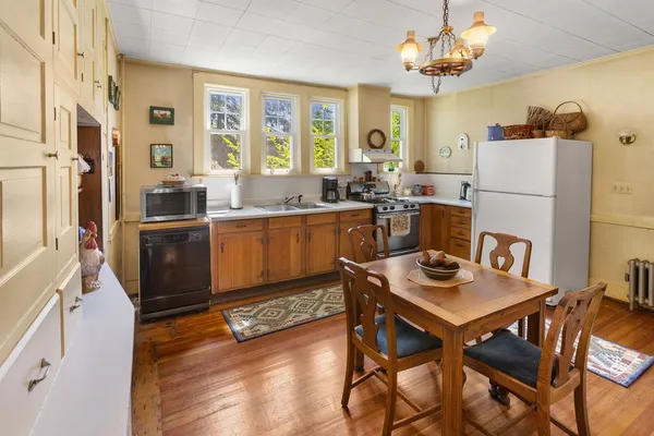 $215,000 | 15 Lake Street, Harpersfield, NY 12167