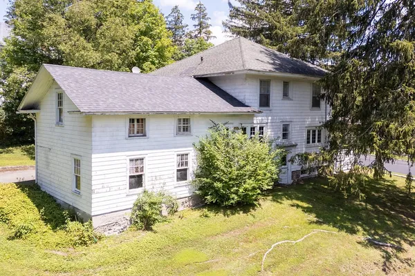 $215,000 | 15 Lake Street, Harpersfield, NY 12167