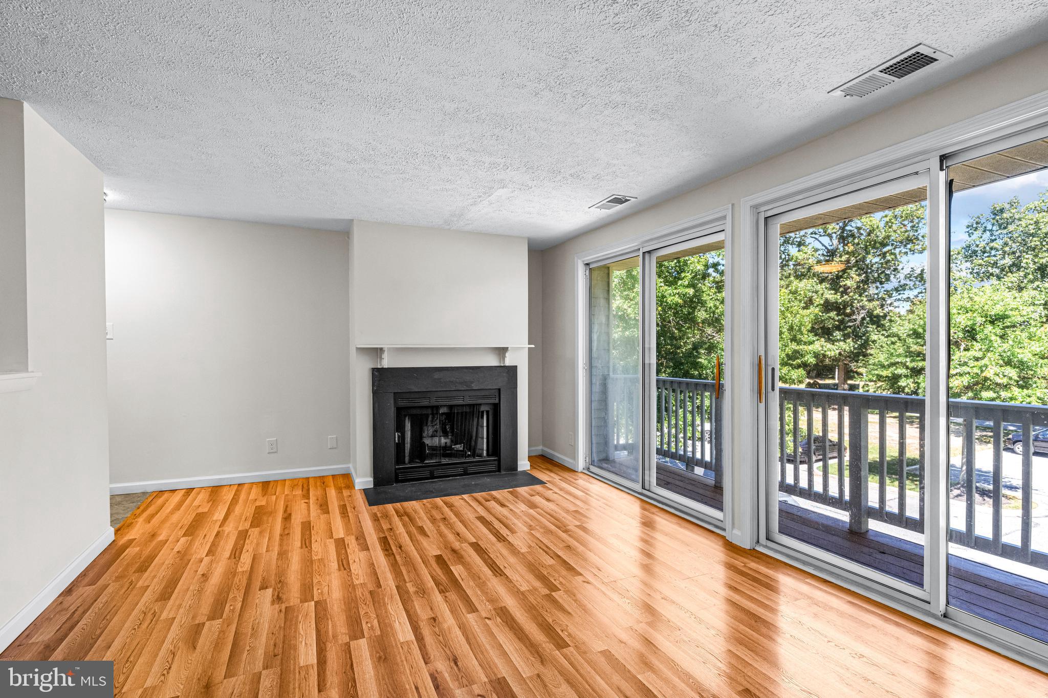 89 Kenwood Drive Sicklerville, NJ 08081 - Photo 8 of 27