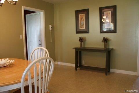 2162 South Custer Road Monroe, MI 48161 - Photo 8 of 31 IMG_0651.jpg