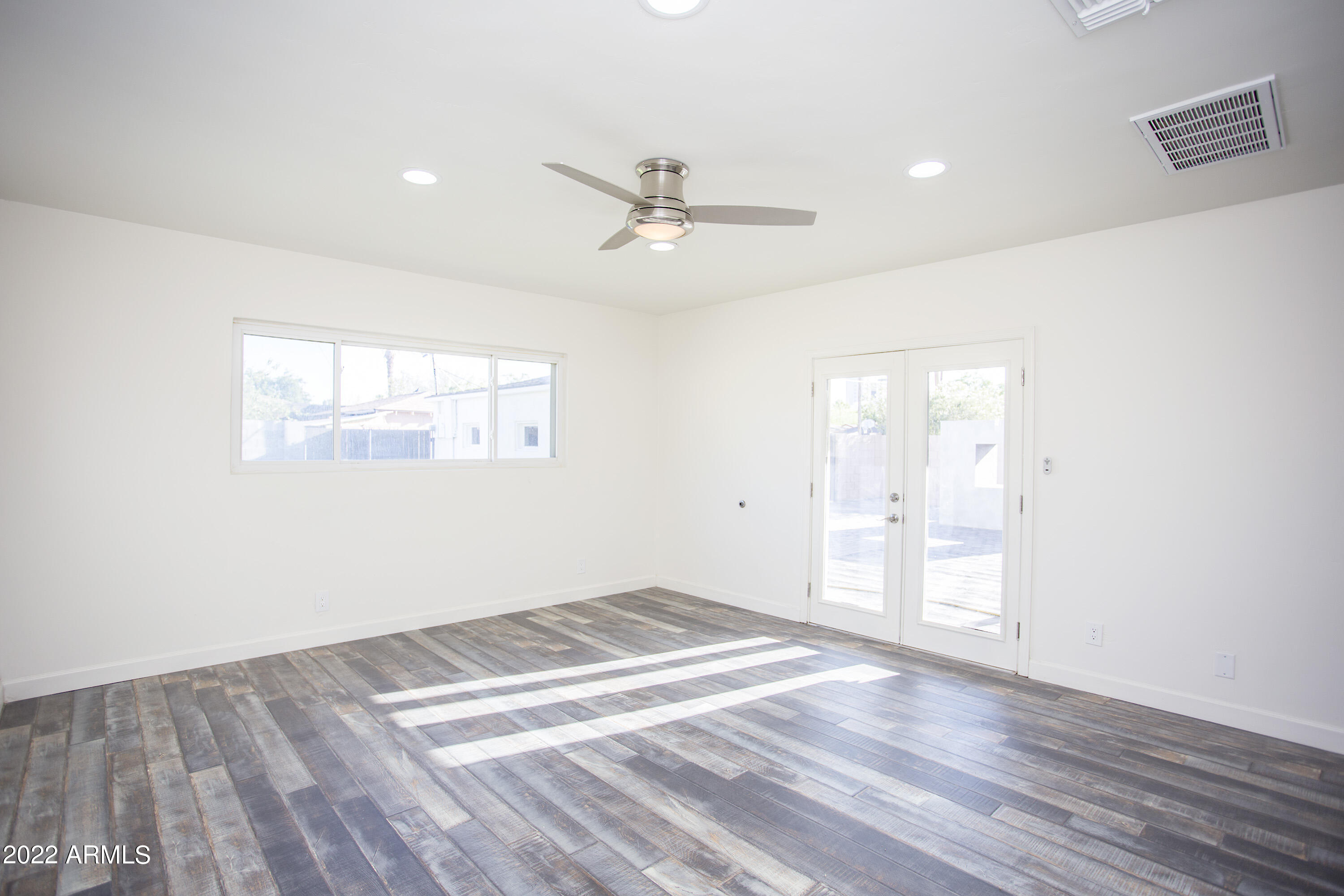 1401 East Granada Road Phoenix, AZ 85006 - Photo 9 of 22 24