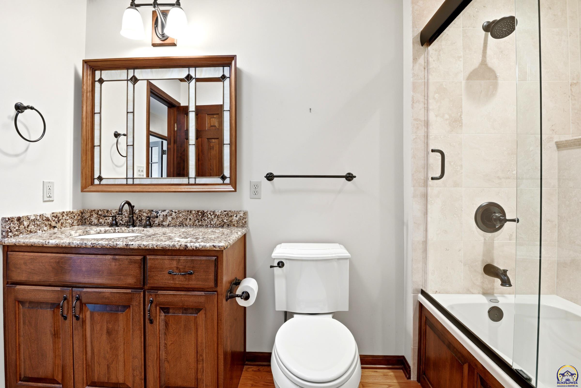 5630 Southwest Fairlawn Road Topeka, KS 66610 - Photo 14 of 60