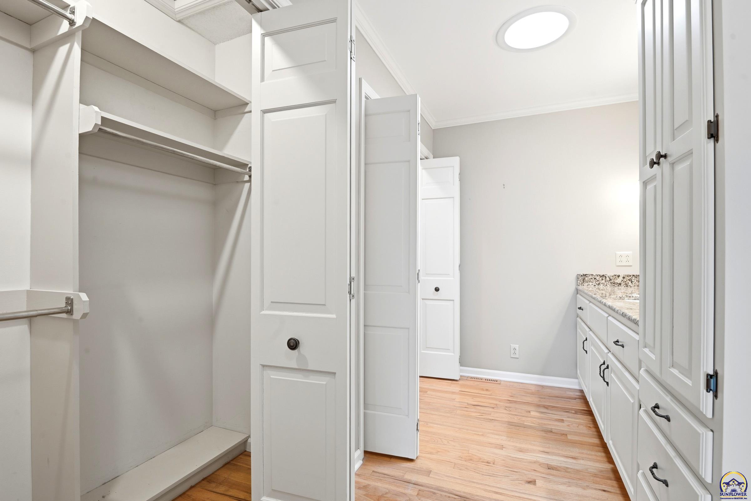 5630 Southwest Fairlawn Road Topeka, KS 66610 - Photo 24 of 60