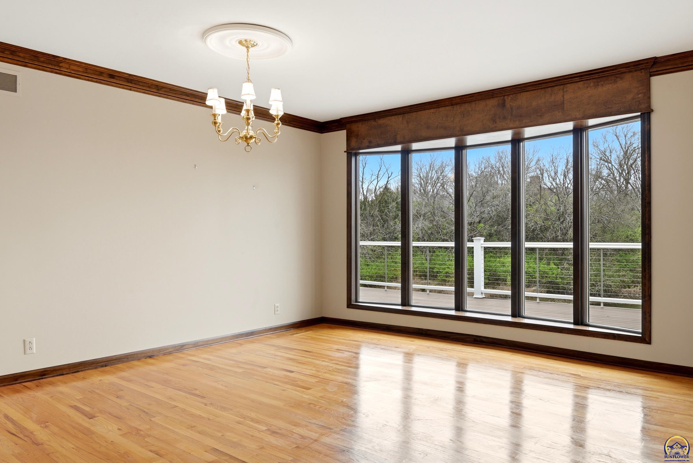 5630 Southwest Fairlawn Road Topeka, KS 66610 - Photo 31 of 60