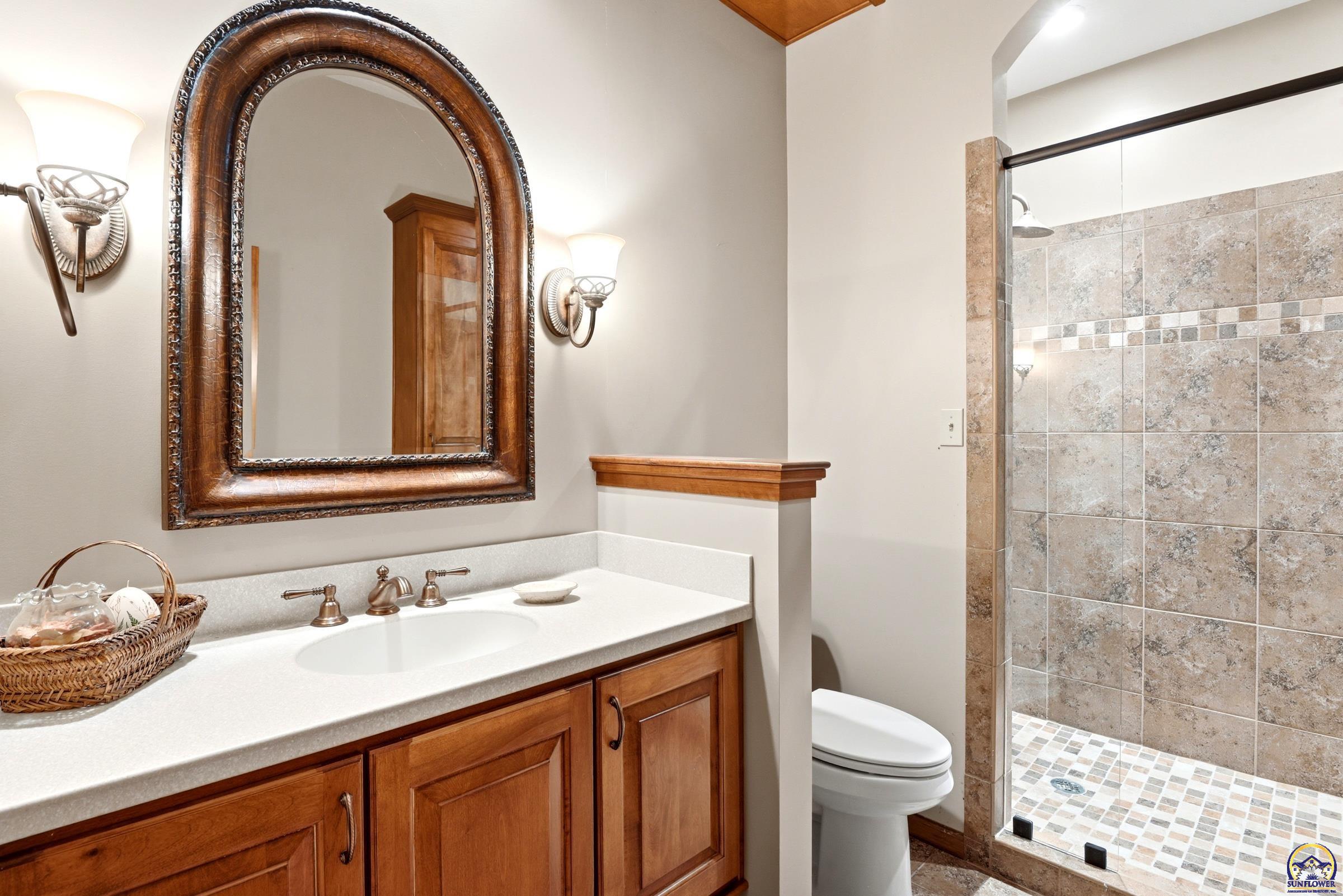 5630 Southwest Fairlawn Road Topeka, KS 66610 - Photo 40 of 60