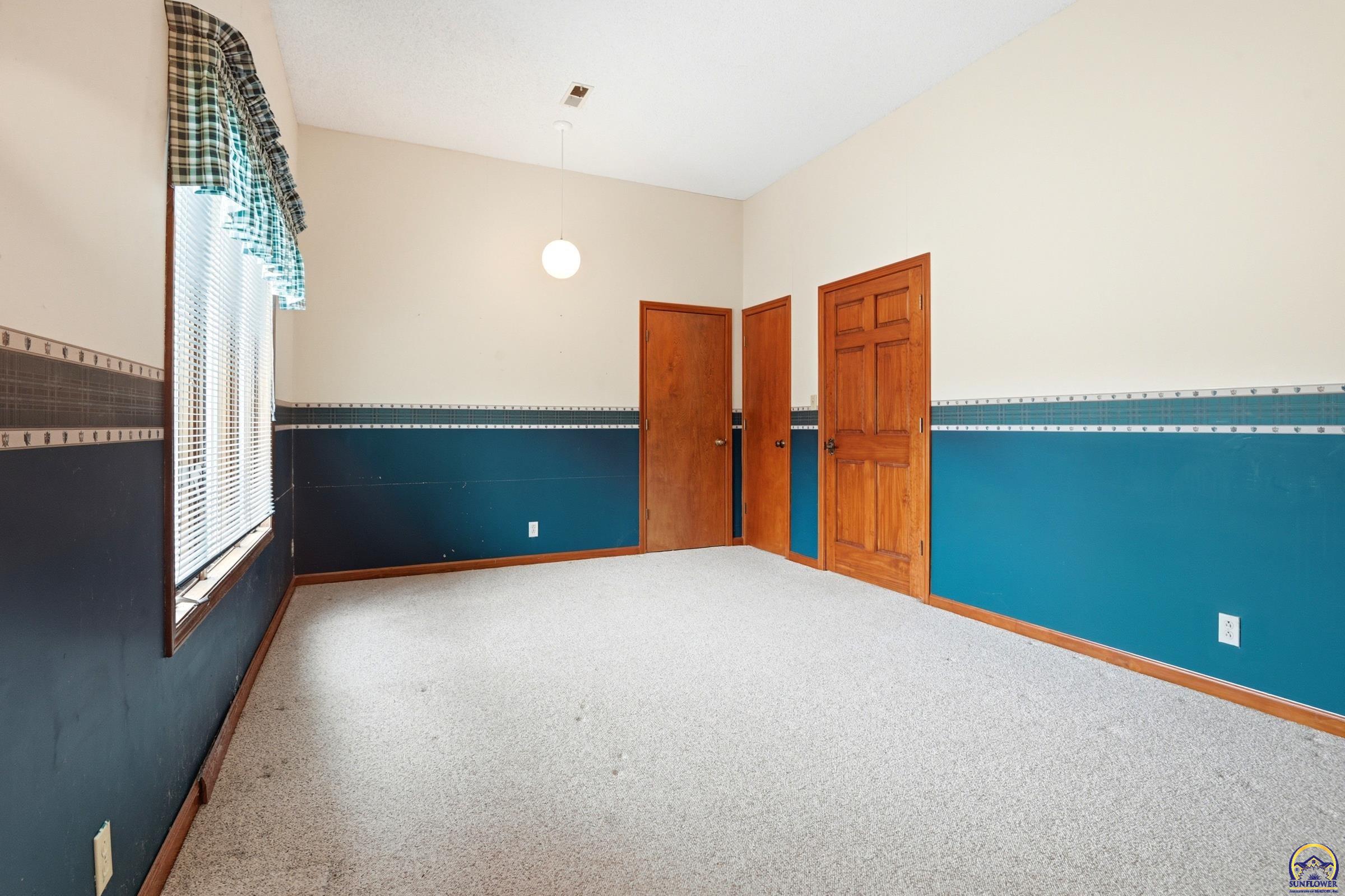 5630 Southwest Fairlawn Road Topeka, KS 66610 - Photo 43 of 60