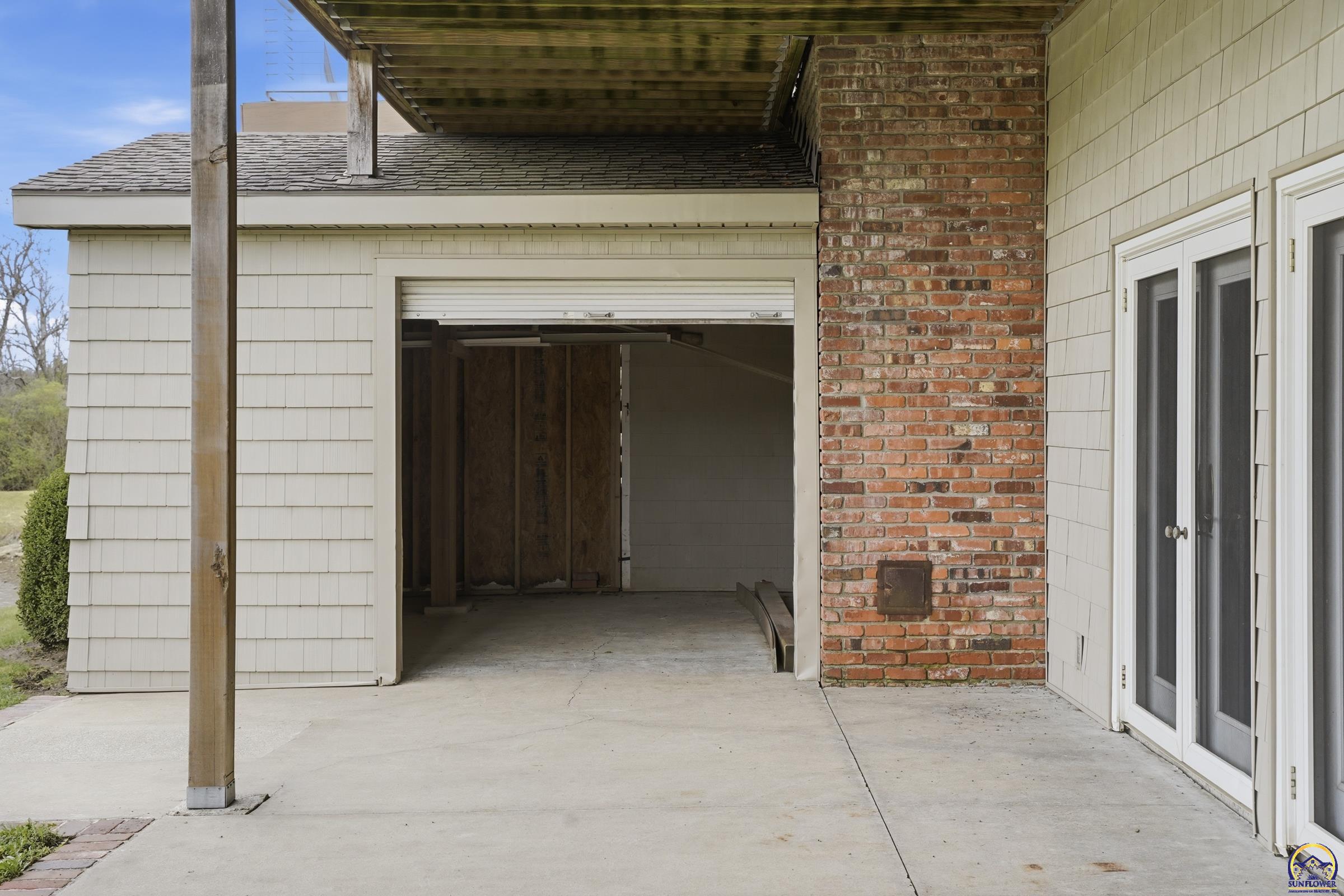 5630 Southwest Fairlawn Road Topeka, KS 66610 - Photo 54 of 60