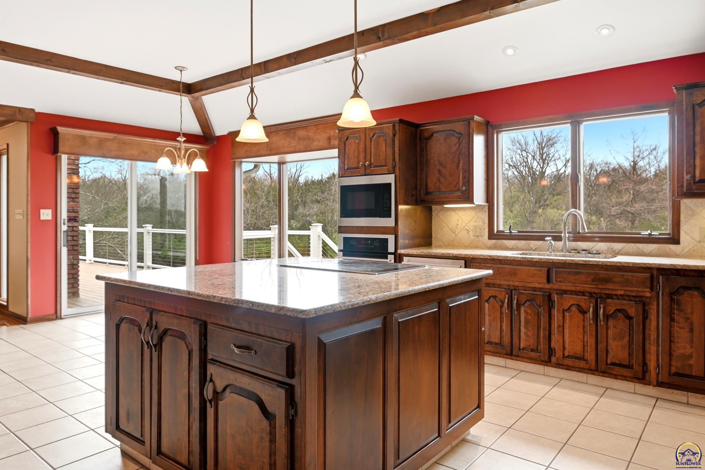 5630 Southwest Fairlawn Road Topeka, KS 66610 - Photo 6 of 60