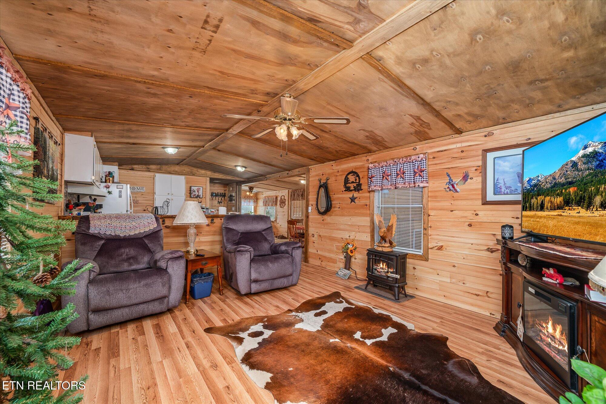 810 Mitchell Lane Jamestown, TN 38556 - Photo 14 of 29 13-810 Mitchell Ln_TNPC_069