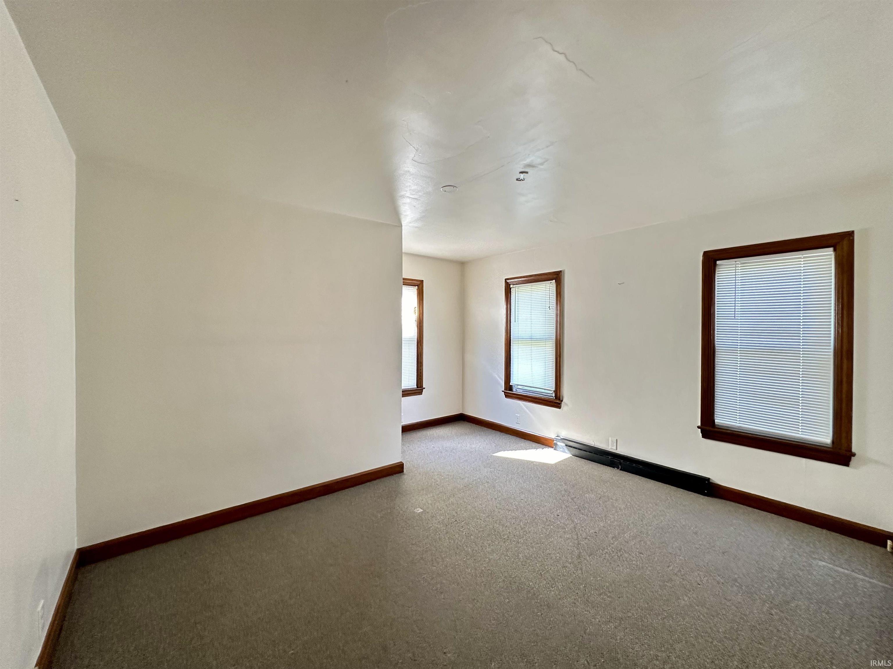 923 Jackson Street Jasper, IN 47546 - Photo 3 of 13