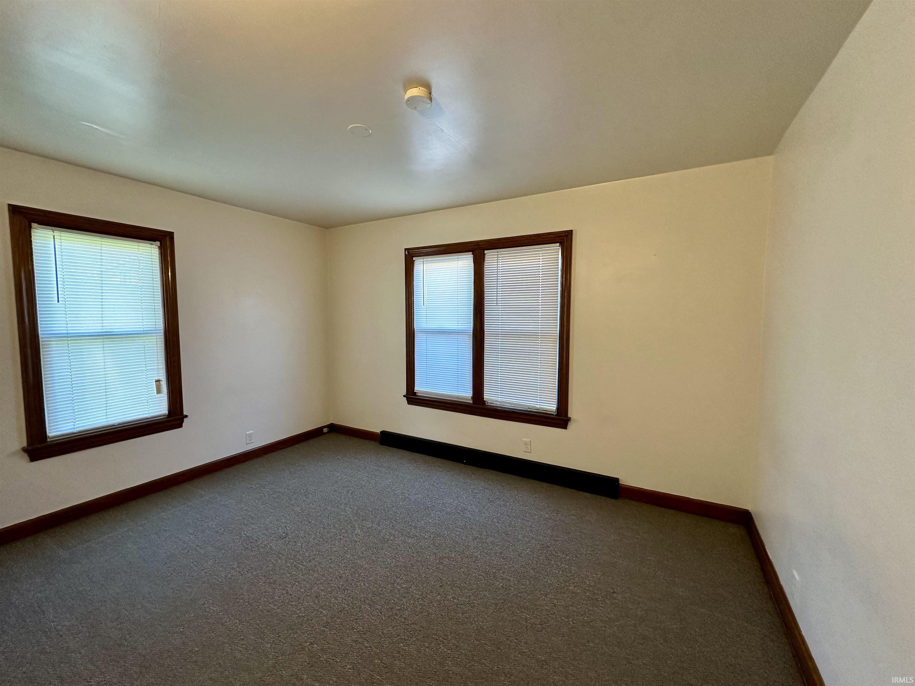 923 Jackson Street Jasper, IN 47546 - Photo 7 of 13