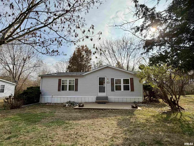 $99,500 | 416 West Shirley Lane, Richview, IL 62877