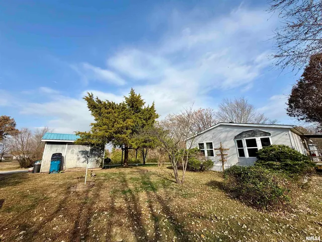 $99,500 | 416 West Shirley Lane, Richview, IL 62877