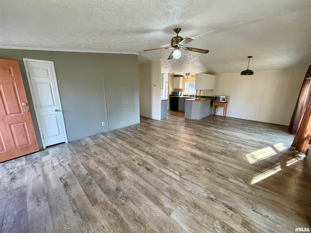 $99,500 | 416 West Shirley Lane, Richview, IL 62877