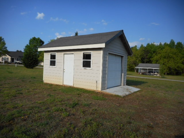109 Shearin Road Smithfield, NC 27577 - Photo 9 of 12 Photo 9