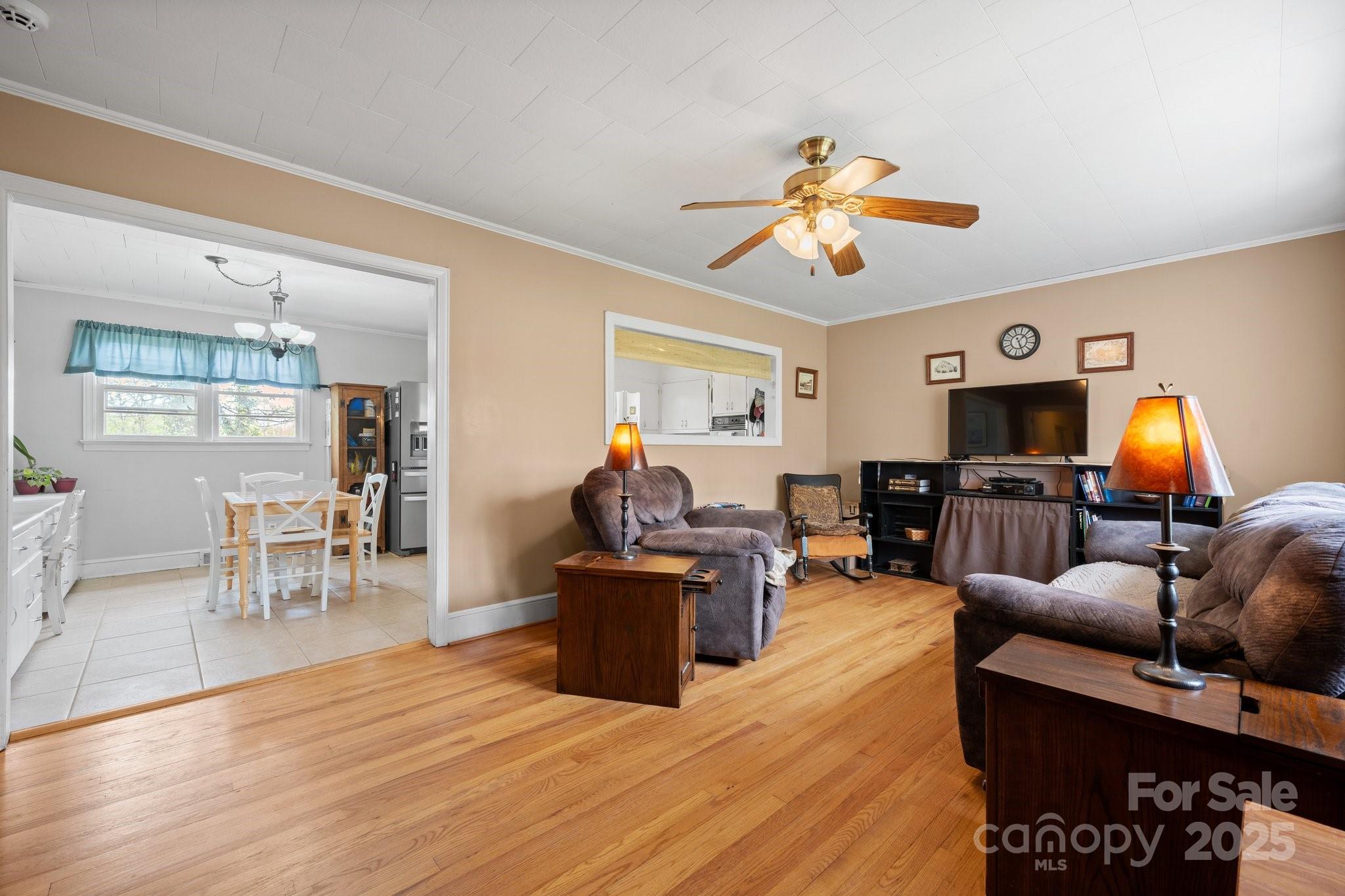 332 Swanson Road Lenoir, NC 28645 - Photo 5 of 29 Gallery Image 5