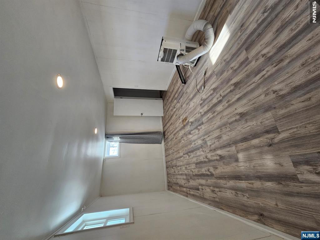 71 State Highway Edgewater, NJ 07020 - Photo 11 of 15