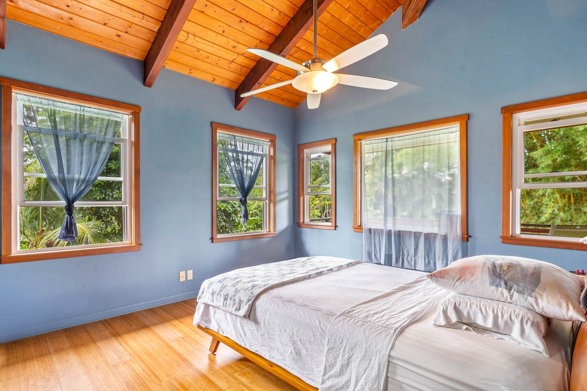 6431 Puupilo Road Kapaa, HI 96746 - Photo 7 of 30 a bedroom with a bed and a window