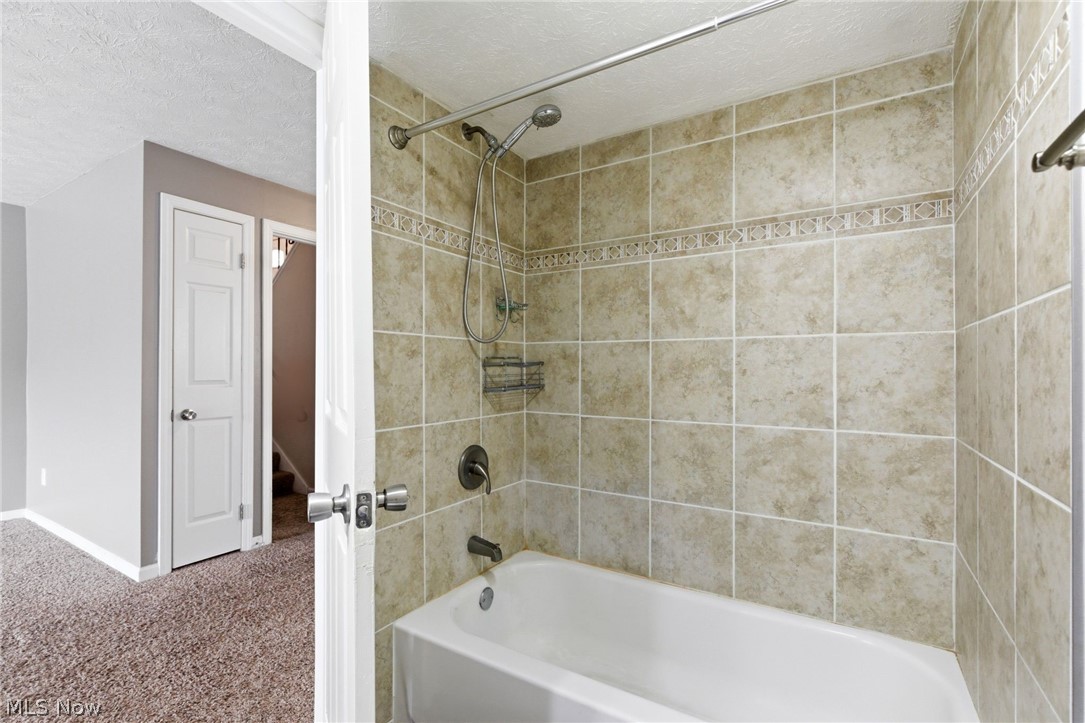 5132 Ridgeglen Circle Northwest Canton, OH 44708 - Photo 27 of 40 Gallery Image 27