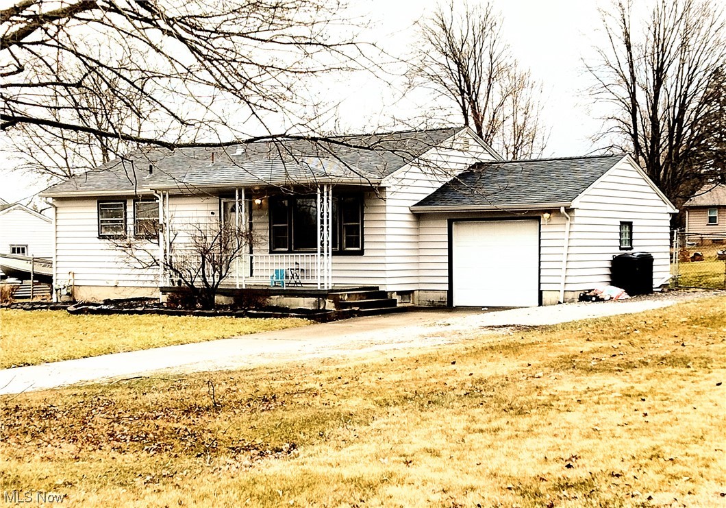 3889 Burkey Road Youngstown, OH 44515 - Photo 1 of 34 Gallery Image 1