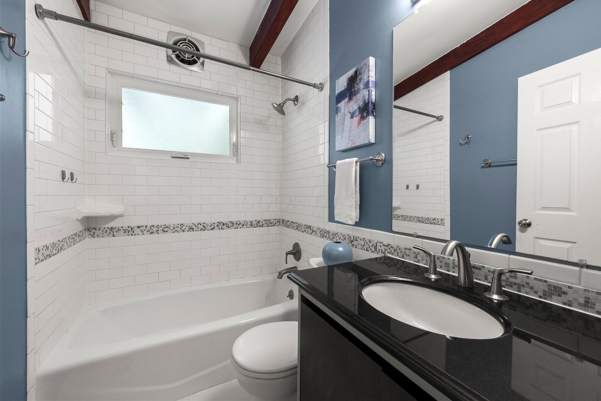 2474 Bristol Road Columbus, OH 43221 - Photo 19 of 26 DSC07458