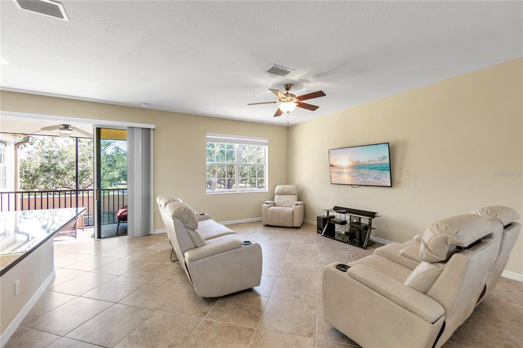 8141 Miramar Way, Unit 8141 Lakewood Ranch, FL 34202 - Photo 9 of 26