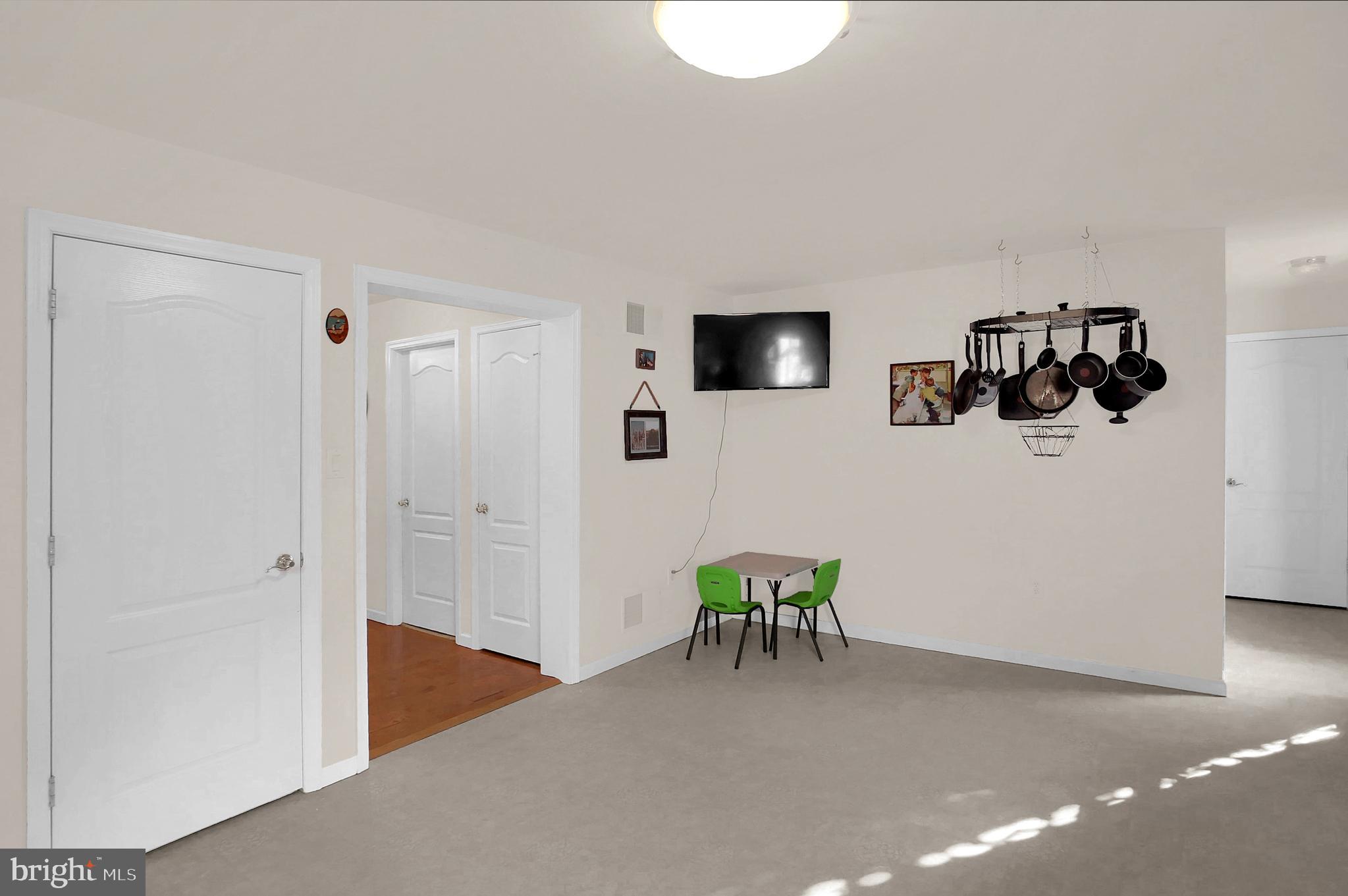 1488 Old Colonial Road Harrisburg, PA 17112 - Photo 16 of 39 Gallery Image 16