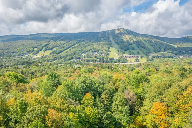 $499,000 | 70 Overlook Drive, West Dover, VT 05356