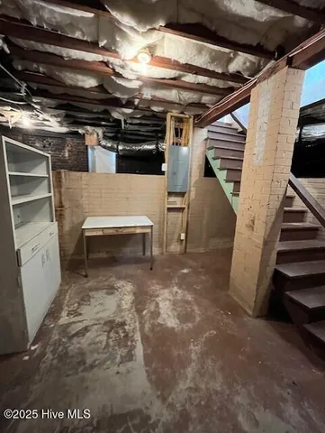 $3,200 | 418 Forest Hills Drive, Wilmington, NC 28403