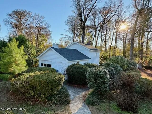 $3,200 | 418 Forest Hills Drive, Wilmington, NC 28403