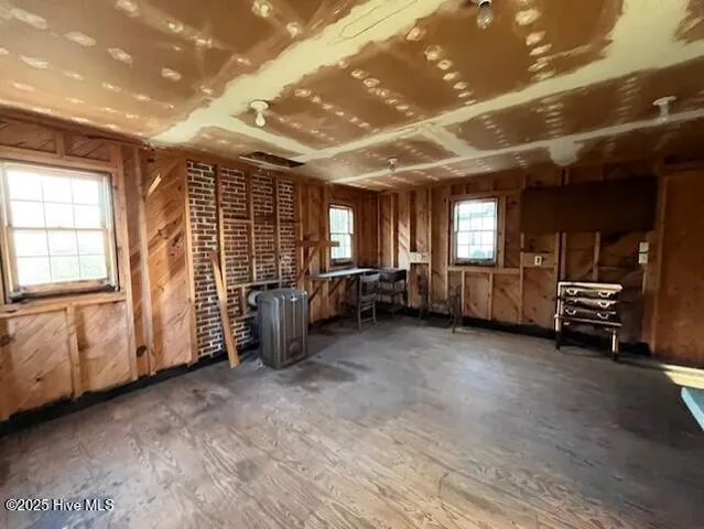 $3,200 | 418 Forest Hills Drive, Wilmington, NC 28403