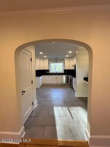 $3,200 | 418 Forest Hills Drive, Wilmington, NC 28403