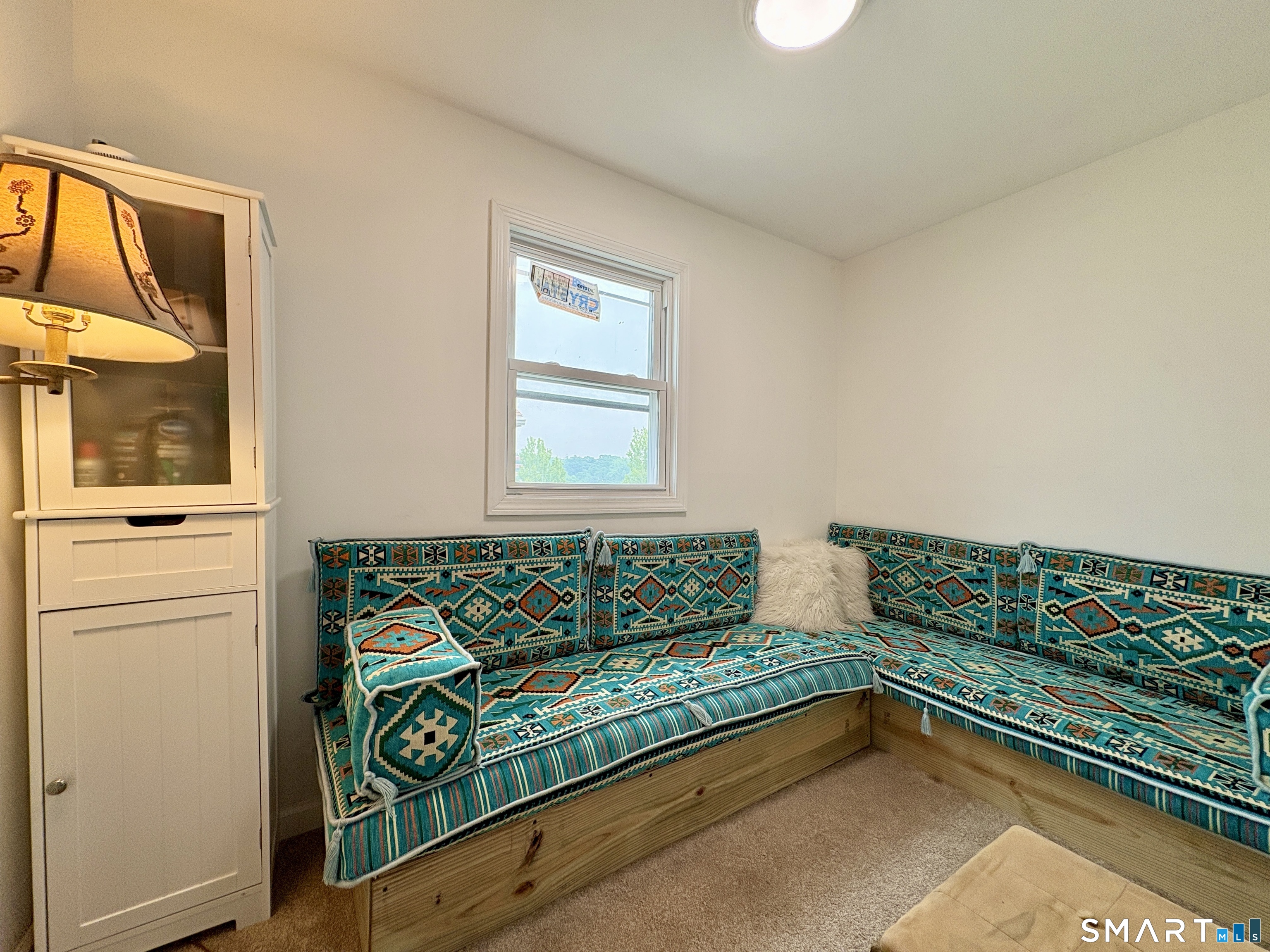 127 Jennings Road Fairfield, CT 06825 - Photo 26 of 38 Bonus small room, can be office, play den, storage, or guest room