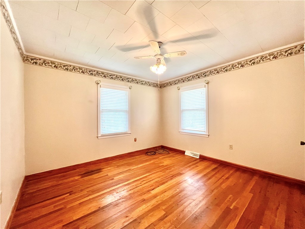 878 Pickett Post Road Walhalla, SC 29691 - Photo 10 of 28 Gallery Image 10