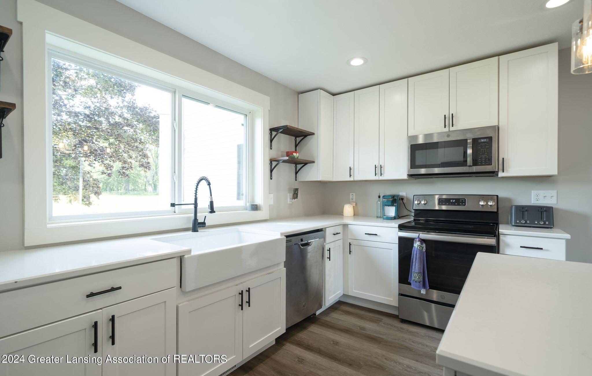 9885 Peck Lake Road Lowell, MI 49331 - Photo 11 of 56 Kitchen