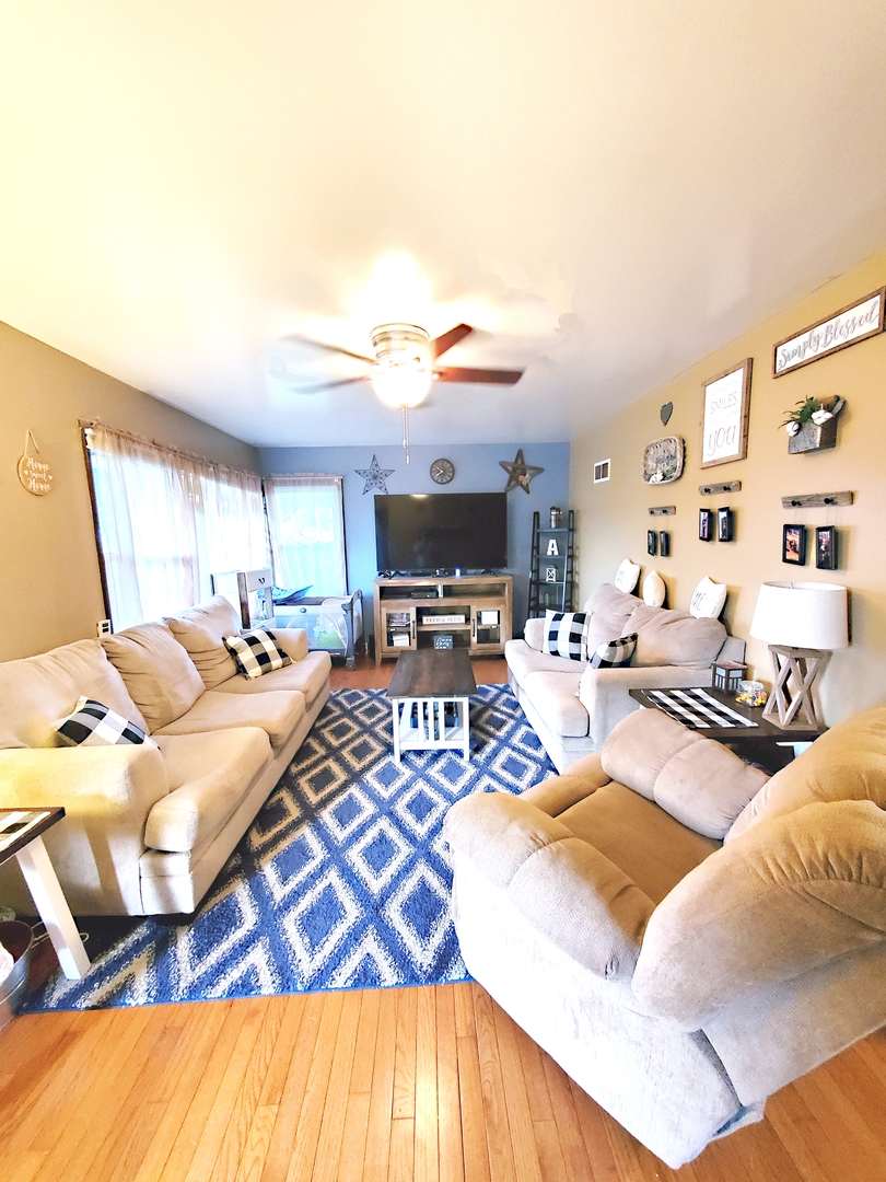 404 Red Oak Road Walnut, IL 61376 - Photo 13 of 81