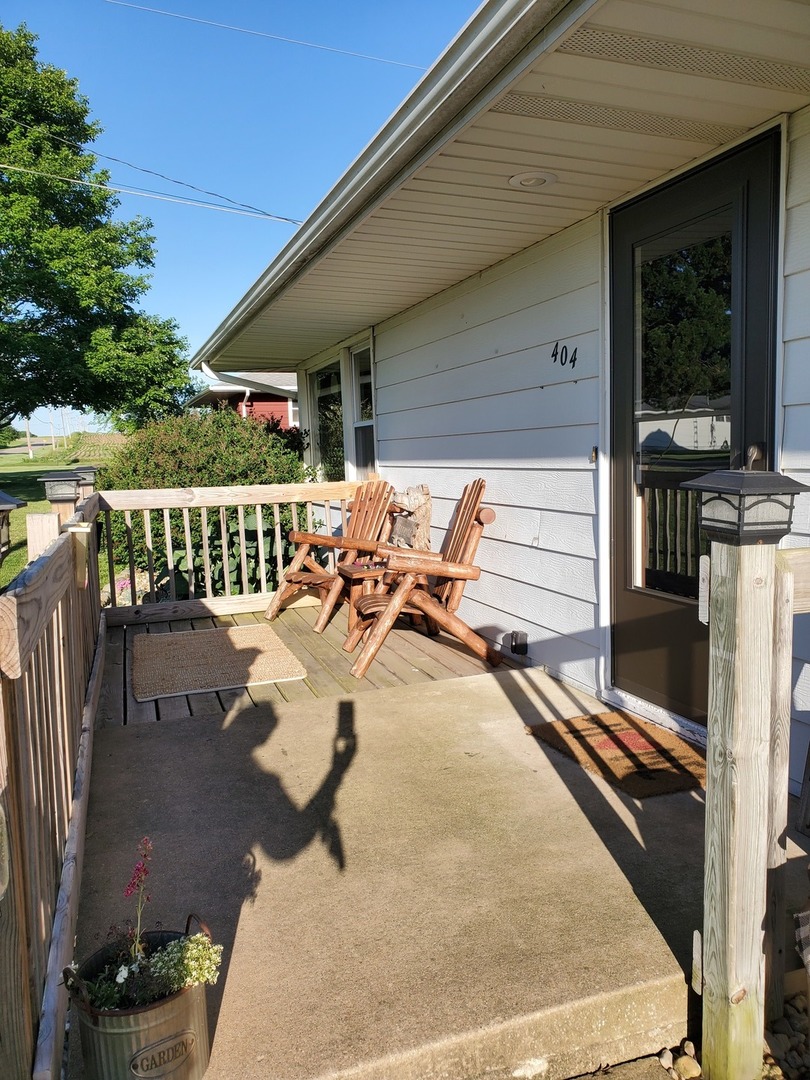404 Red Oak Road Walnut, IL 61376 - Photo 6 of 81